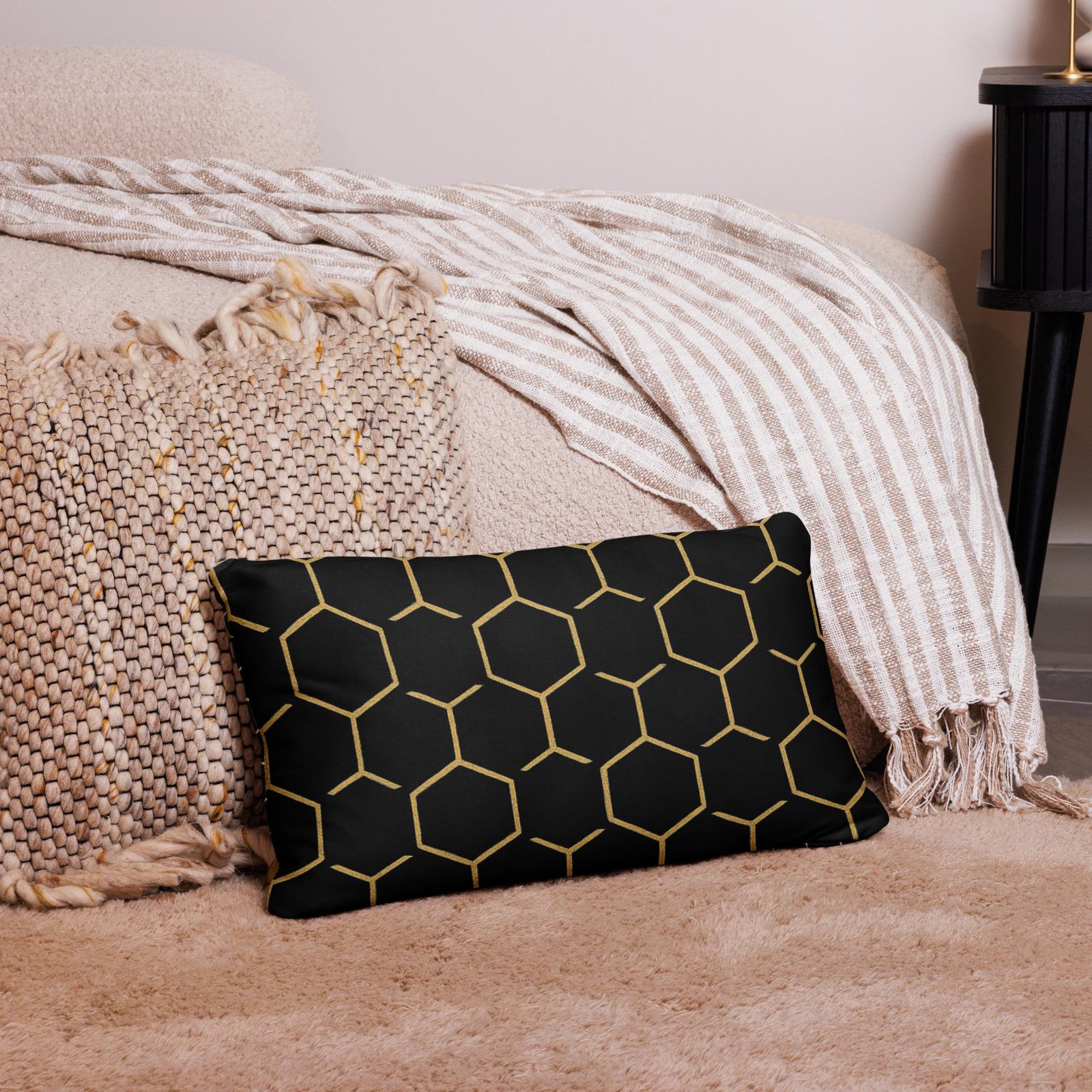 Talishén: Steel Spine Hex Pattern – Pillowcase – Black & Gold - Image 2